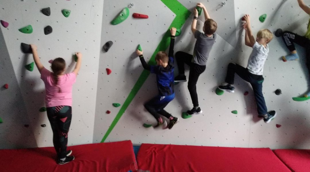Spartan kids jako horolezci