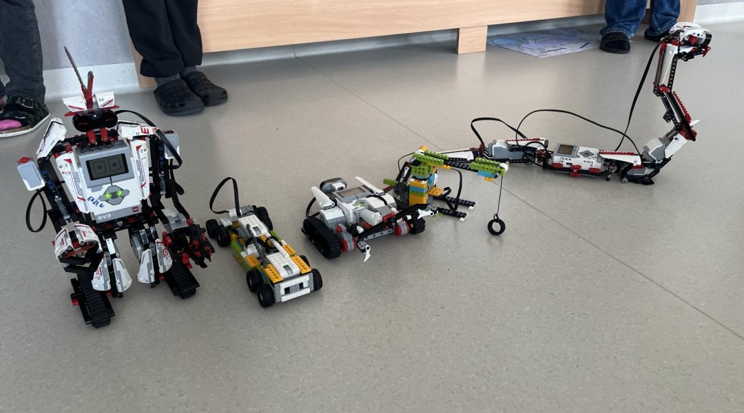 Roboti v naší škole