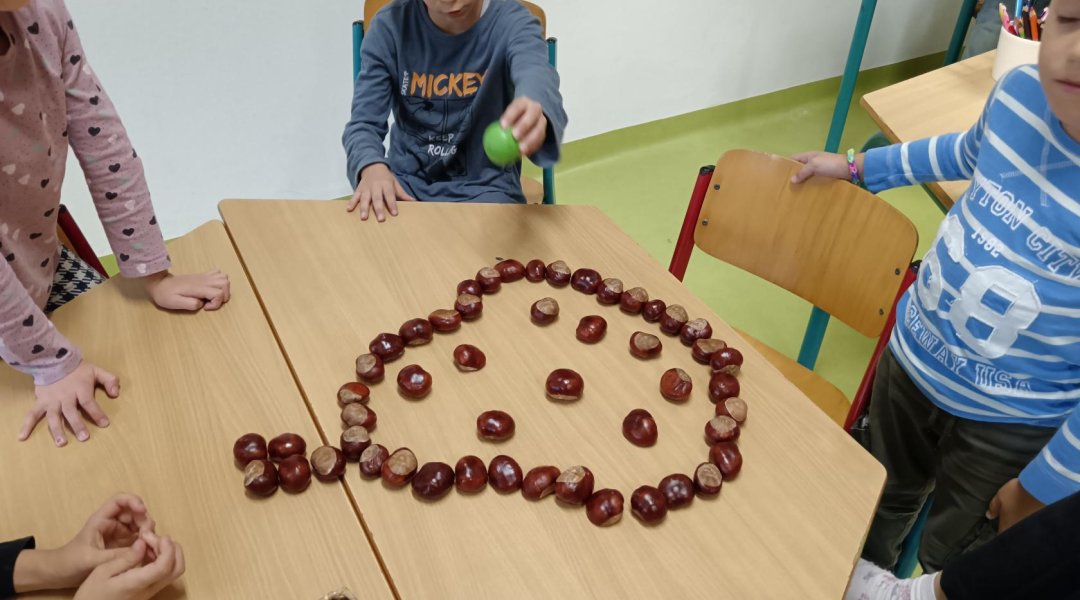 Tvoření z kaštanů.