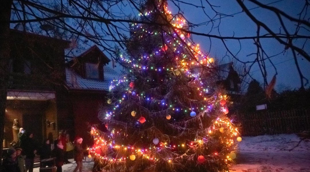 Vánoční besídka a rozsvícení obecního stromečku 6.12. 2024