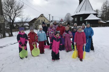 Zimní olympiáda-boby, lopaty, běh ve sněhu 23.2. 2022